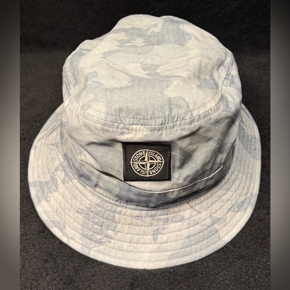 Stone Island gray camo design bucket hat size XL.